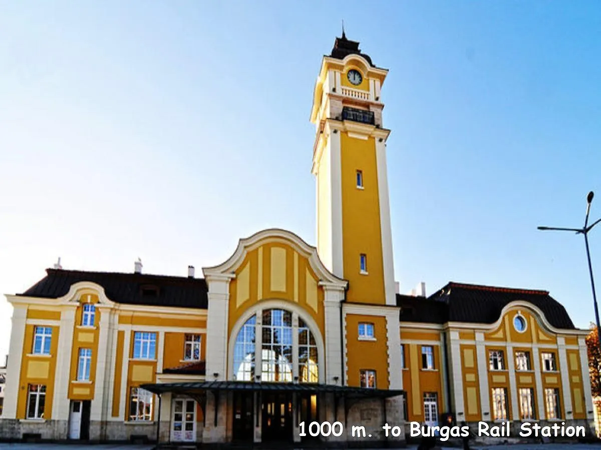 4U Apartment - Gurko Burgas City 0*,  Bulgarien